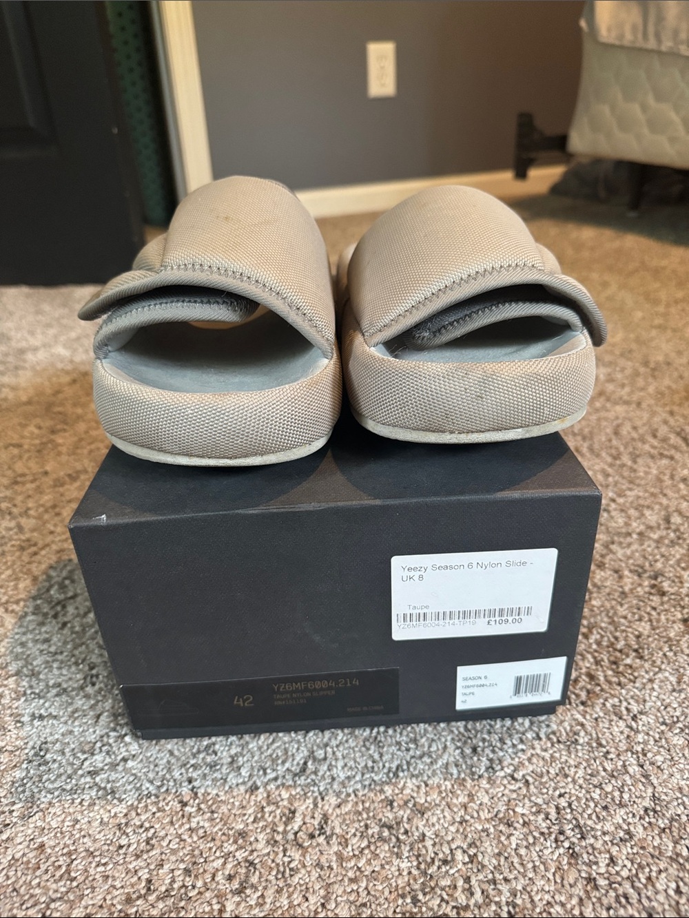 Yeezy Nylon Slide in Taupe Grey